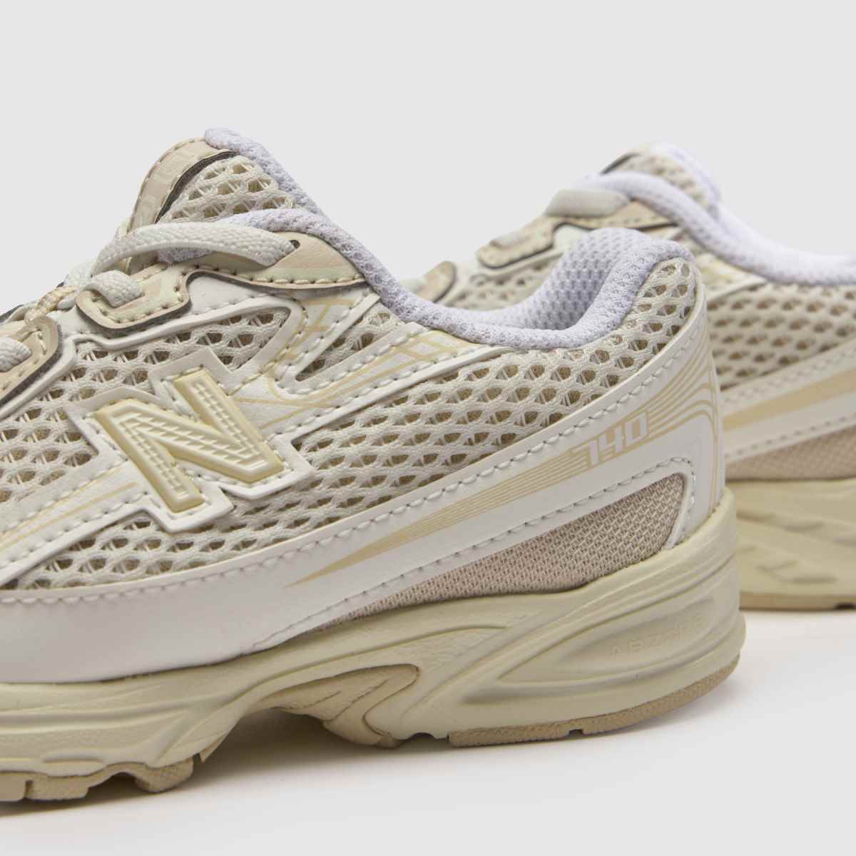 New Balance 740 Toddler in Off-White New Balance 740 7