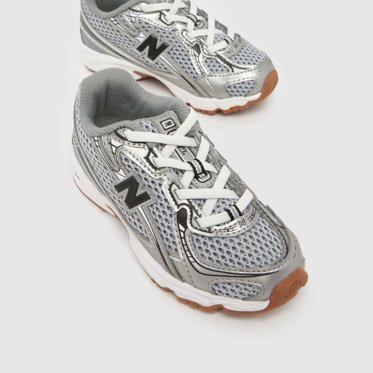 New Balance 740 Toddler in Silver New Balance 740 4