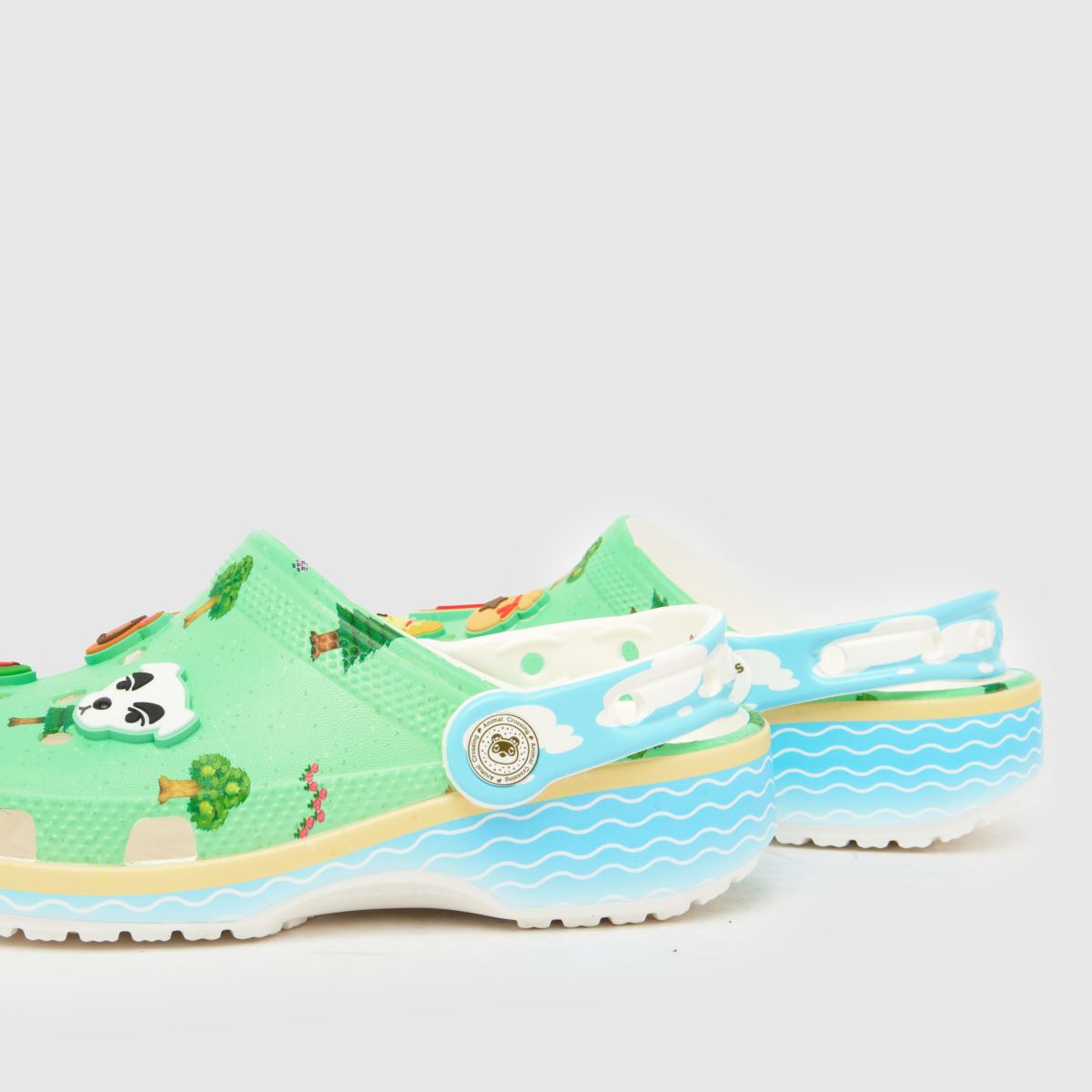 Crocs Classic Animal Crossing Clog Junior in Light Green Crocs Classic Animal Crossing Clog 7