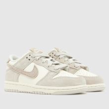 Nike Dunk Low SE,2 of 4