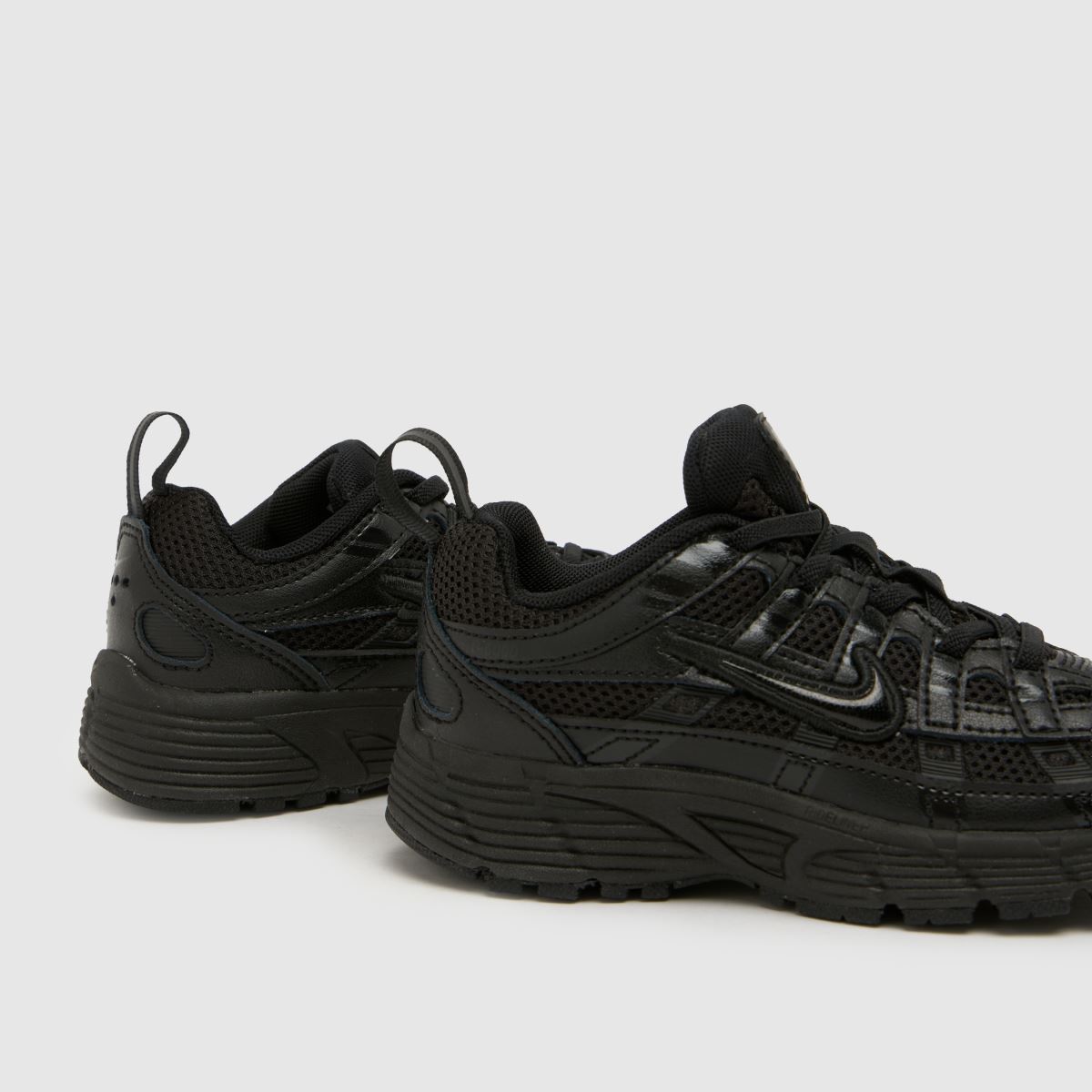 Nike P-6000 Junior in Black Nike P-6000 7