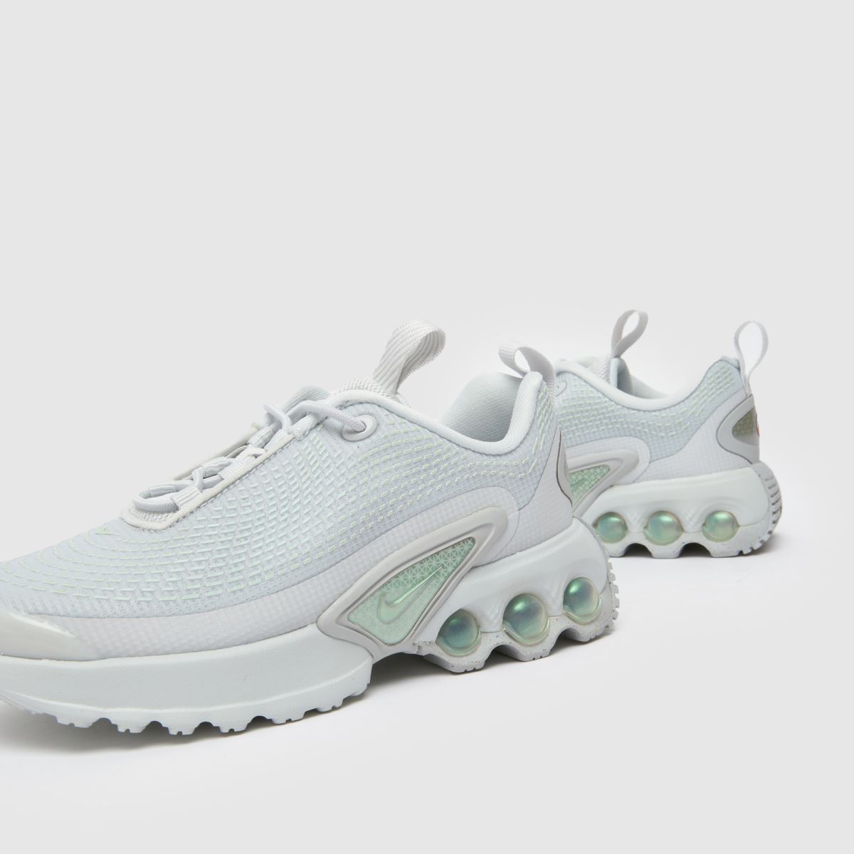Nike Air Max DN Junior in Light Grey