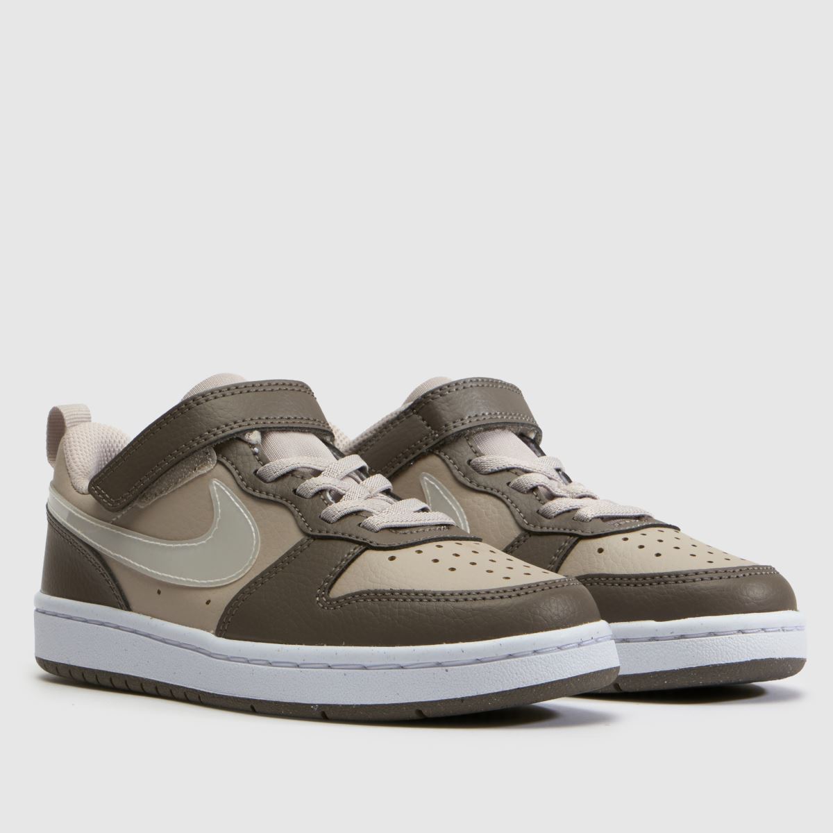 Nike Court Borough Low Junior in Beige Multi Nike Court Borough Low 1