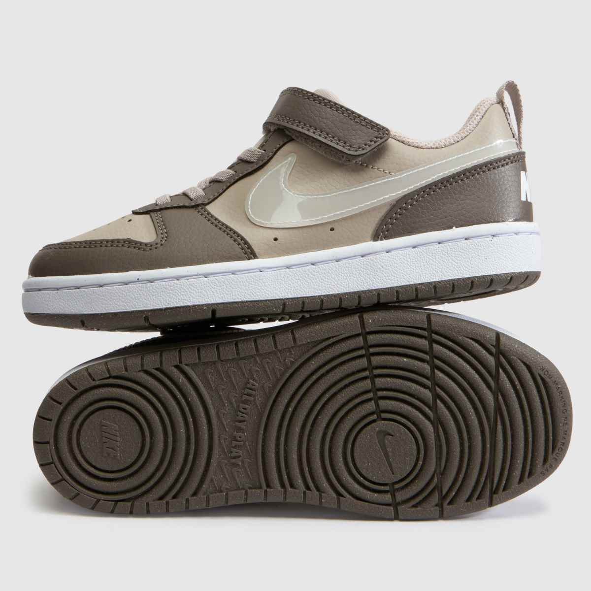 Nike Court Borough Low Junior in Beige Multi Nike Court Borough Low 7