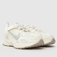 Nike Vomero 5 Junior in Off-White Nike Vomero 5,2 of 4