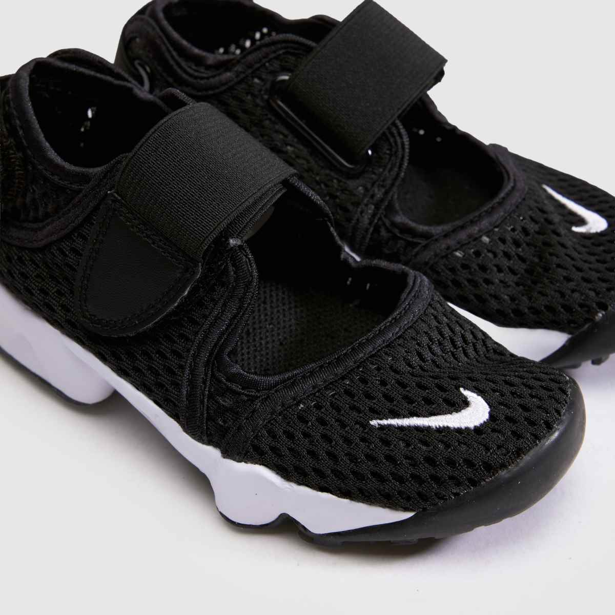 Nike Rift Junior in Black & White Nike Rift 4