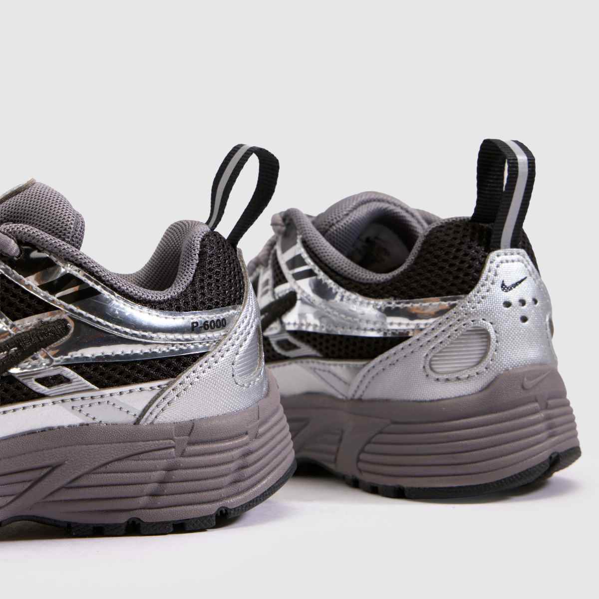 Nike P-6000 Junior in Black & Silver Nike P-6000 7