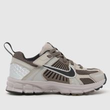 Nike Vomero 5,1 of 4