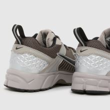Nike Vomero 5,4 of 4