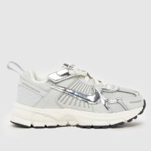 Nike Vomero 5,1 of 4