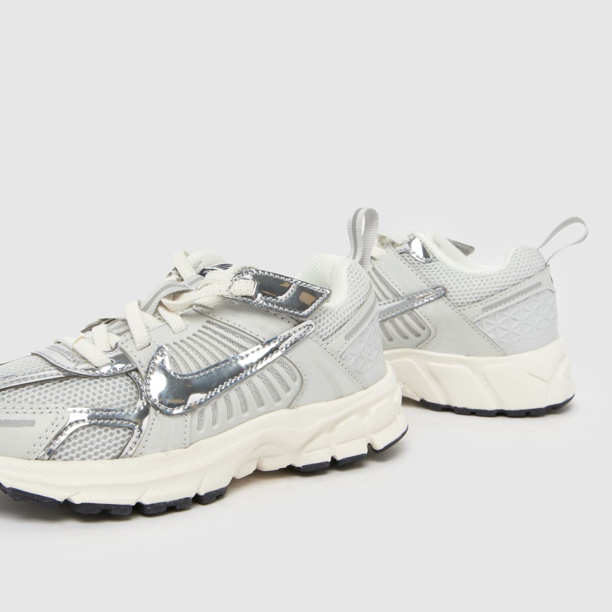 Nike Vomero 5 Junior in Light Grey Nike Vomero 5 7