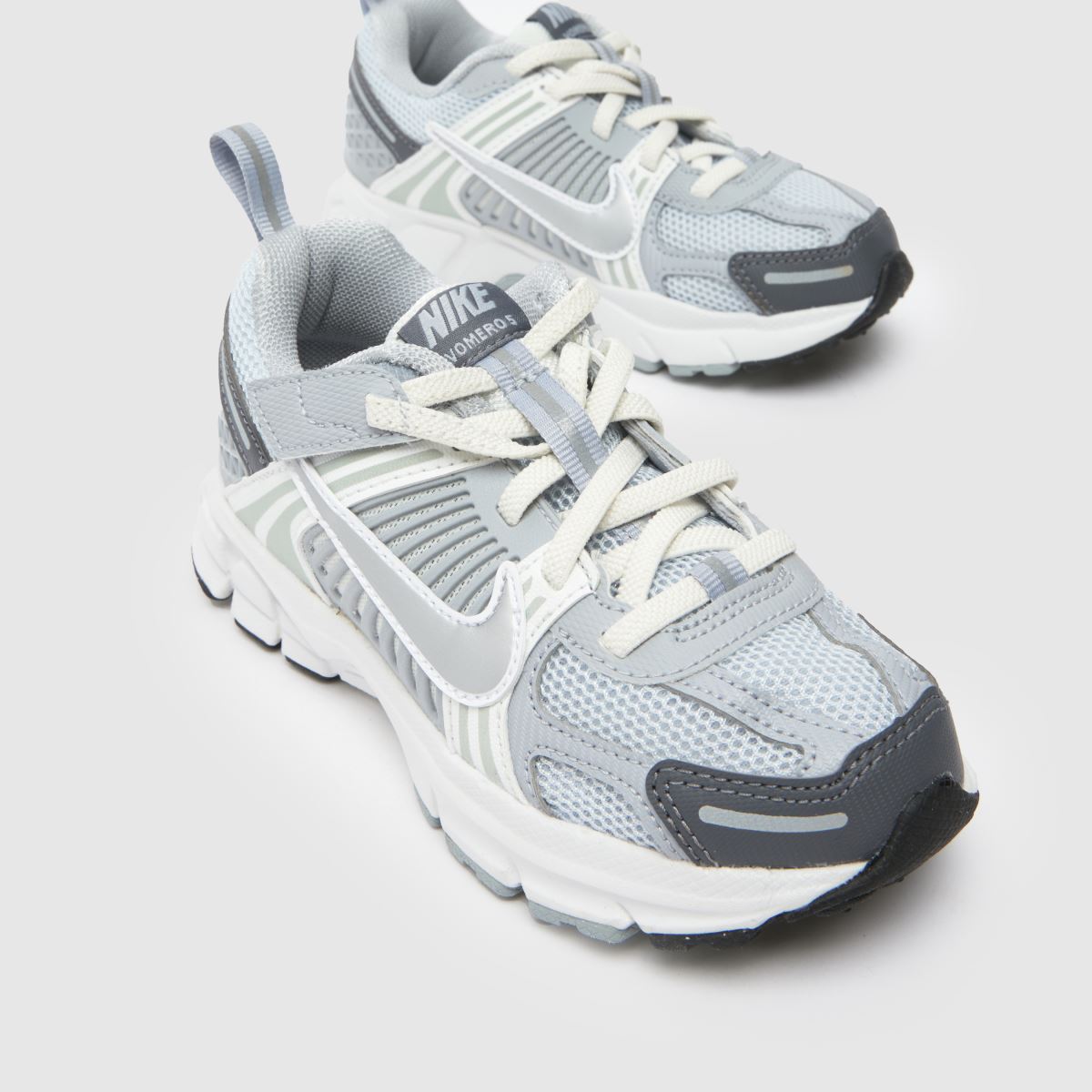 Nike Vomero 5 Junior in Silver Nike Vomero 5 4