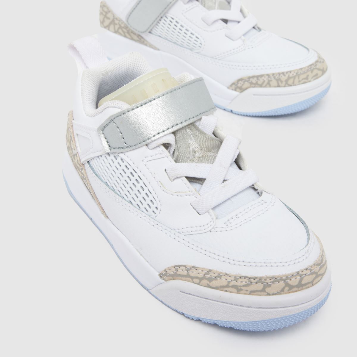 Nike Jordan Spizike Low Junior in White Multi Nike Jordan Spizike Low 4