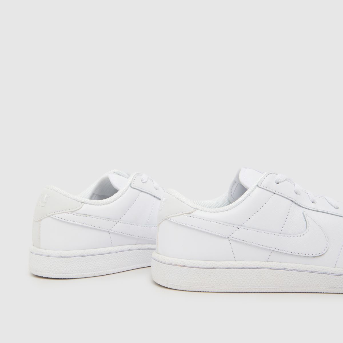 Nike Tennis Classic Junior in White Nike Tennis Classic 7