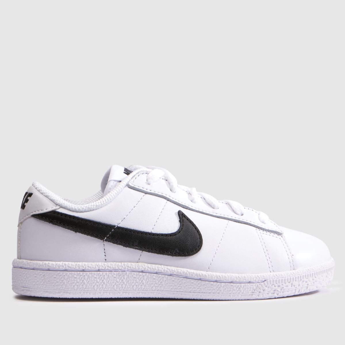 Nike Tennis Classic Junior in White & Black Nike Tennis Classic
