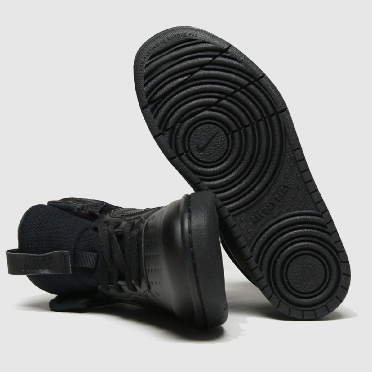 court borough unisex nike