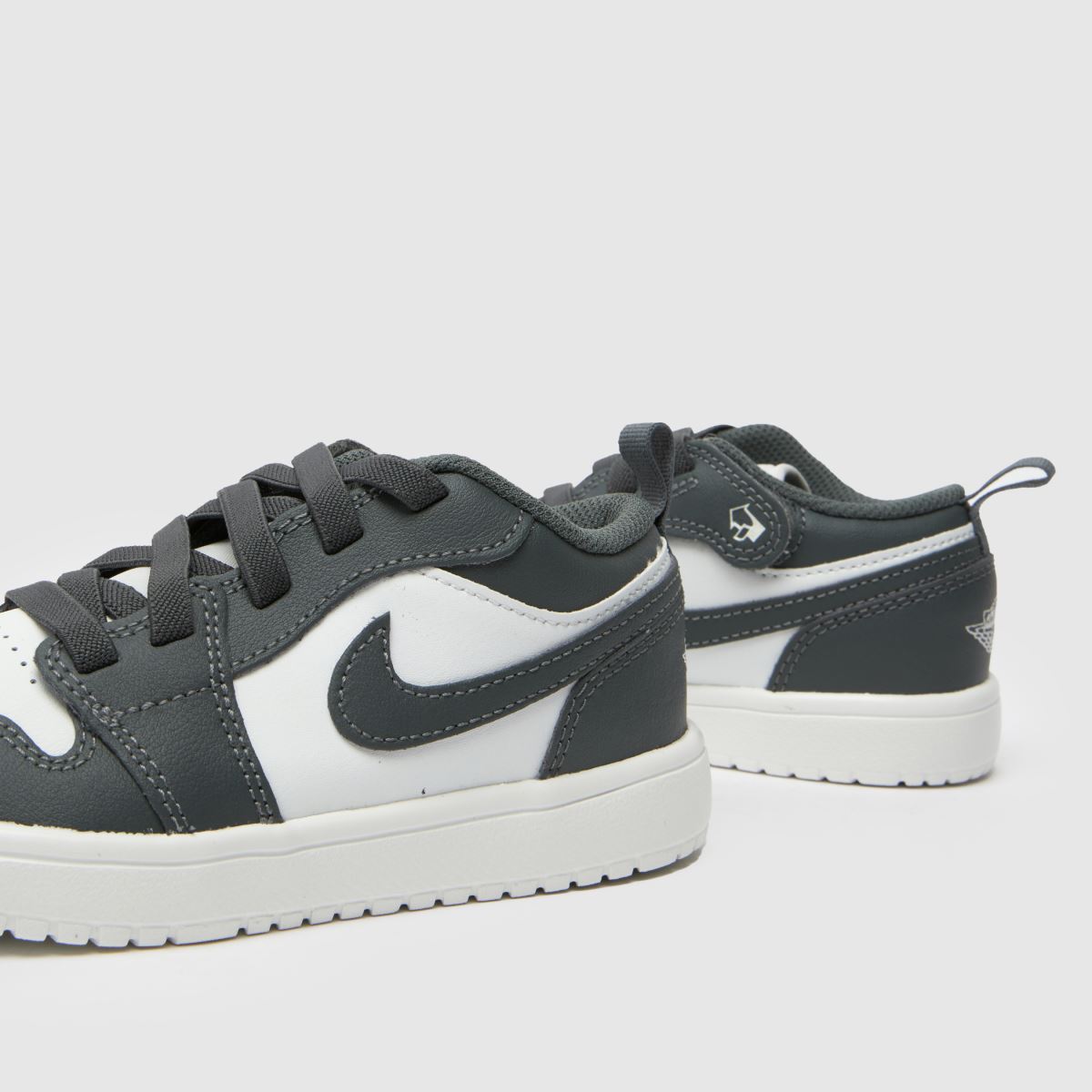 jordan 1 low smoke grey junior