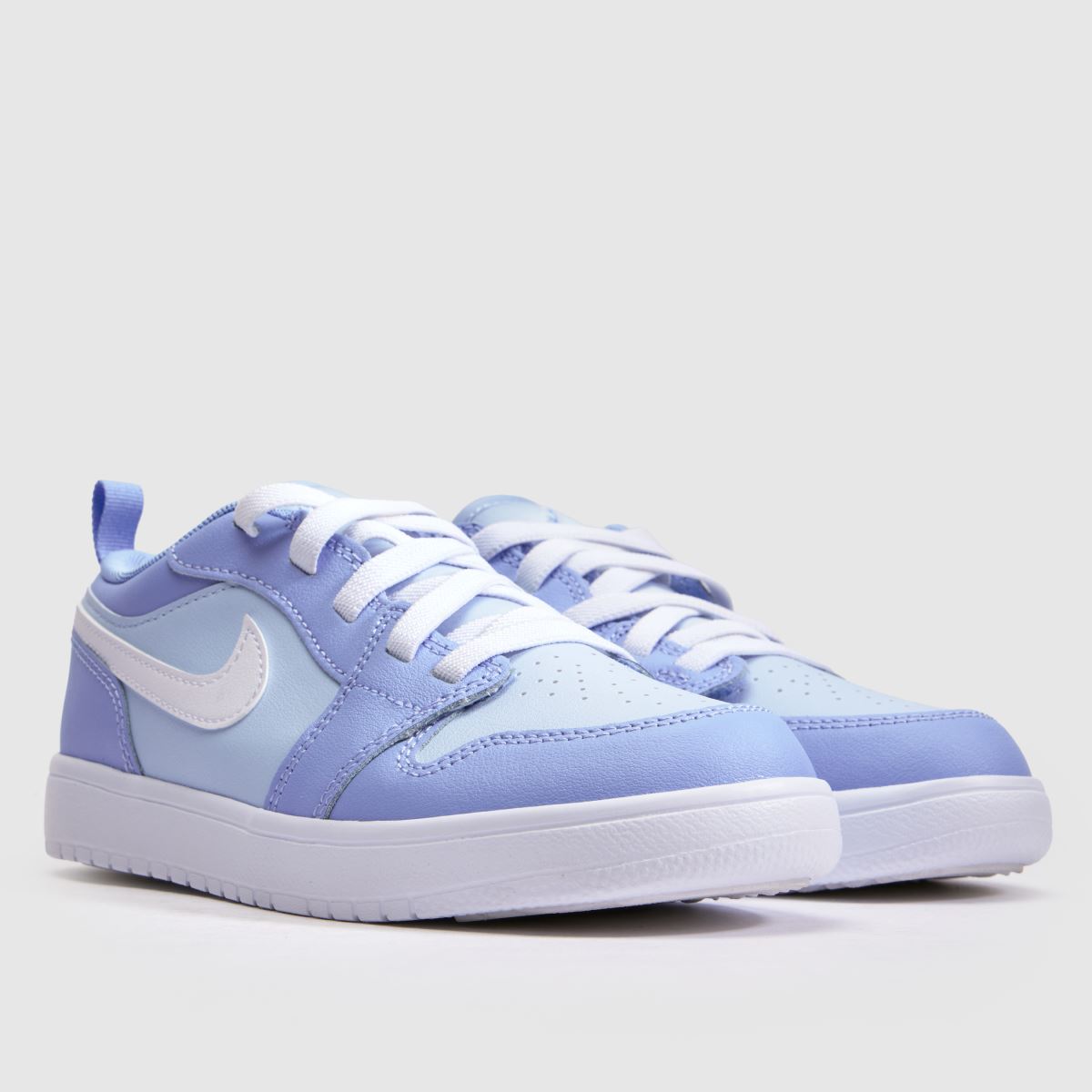 Nike Jordan Air Jordan 1 Low Junior in Pale Blue Nike Jordan Air Jordan 1 Low 1
