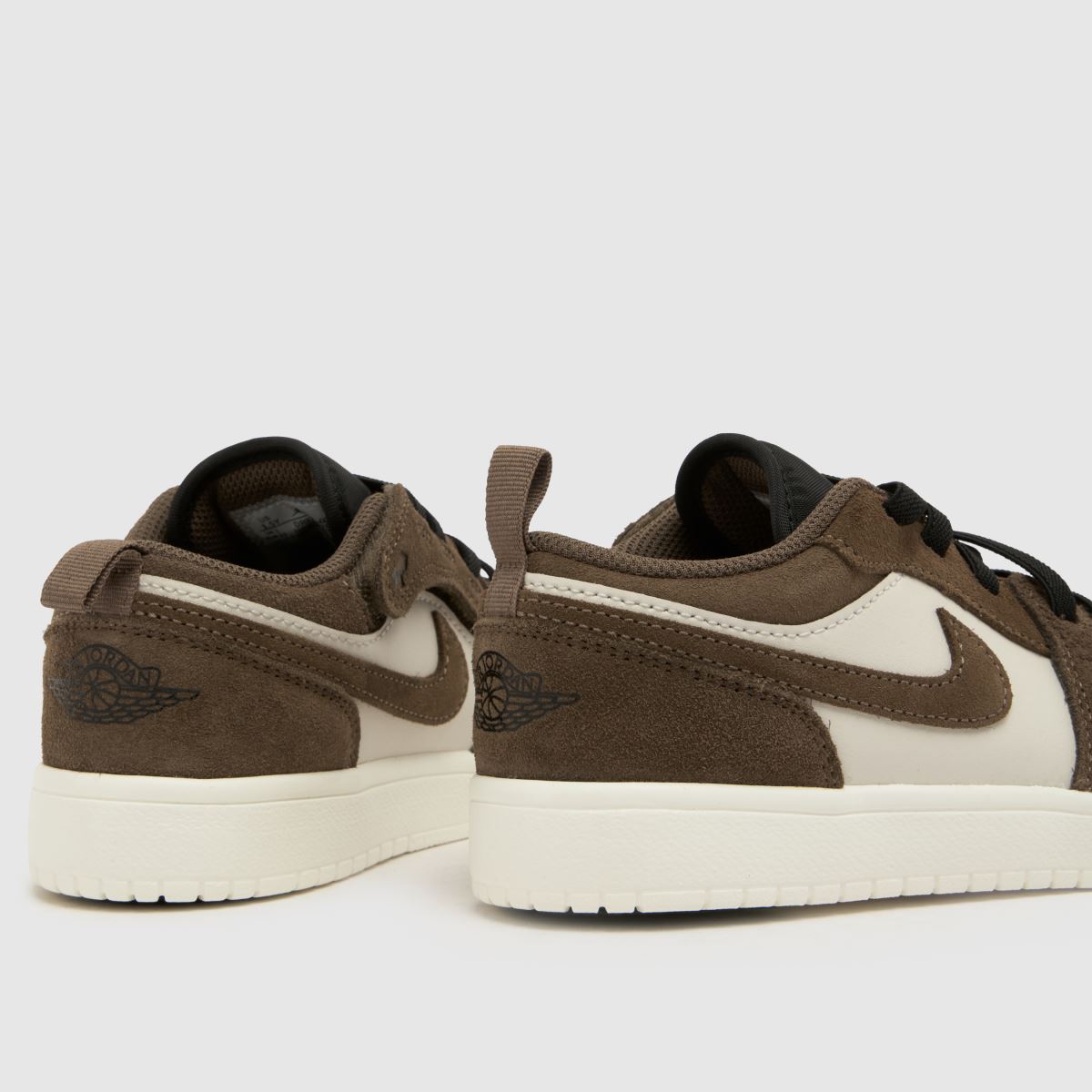 Nike Jordan Air Jordan 1 Low Junior in Beige & Brown Nike Jordan Air Jordan 1 Low 7