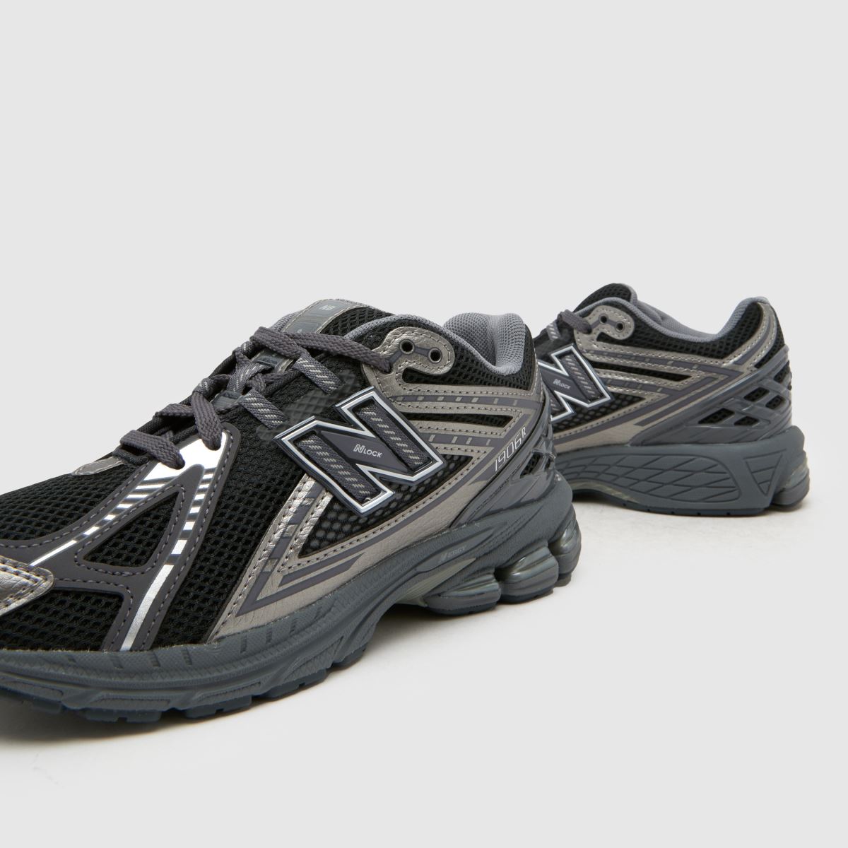 New Balance 1906 Junior in Black & Grey New Balance 1906 7