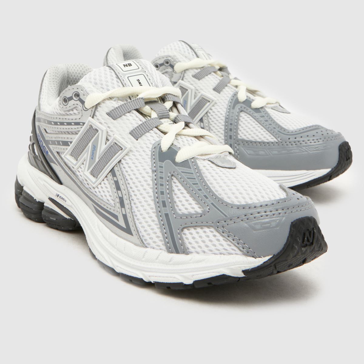 New Balance 1906 Junior in Grey New Balance 1906 4