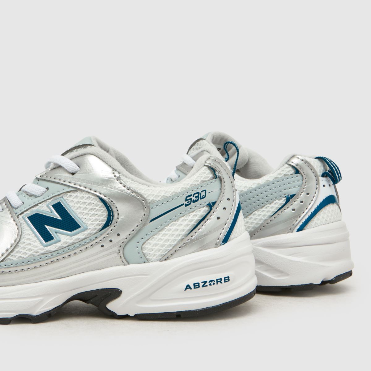 New Balance 530 Junior in White & Blue New Balance 530 7
