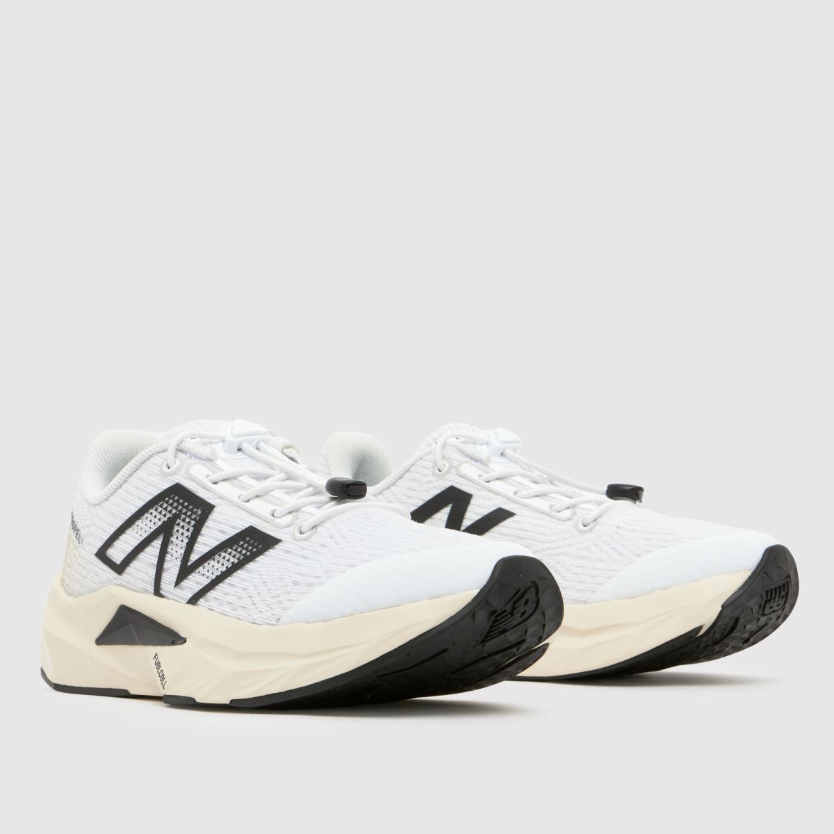 New Balance FuelCell Propel v5 Junior in White & Black New Balance FuelCell Propel v5 1