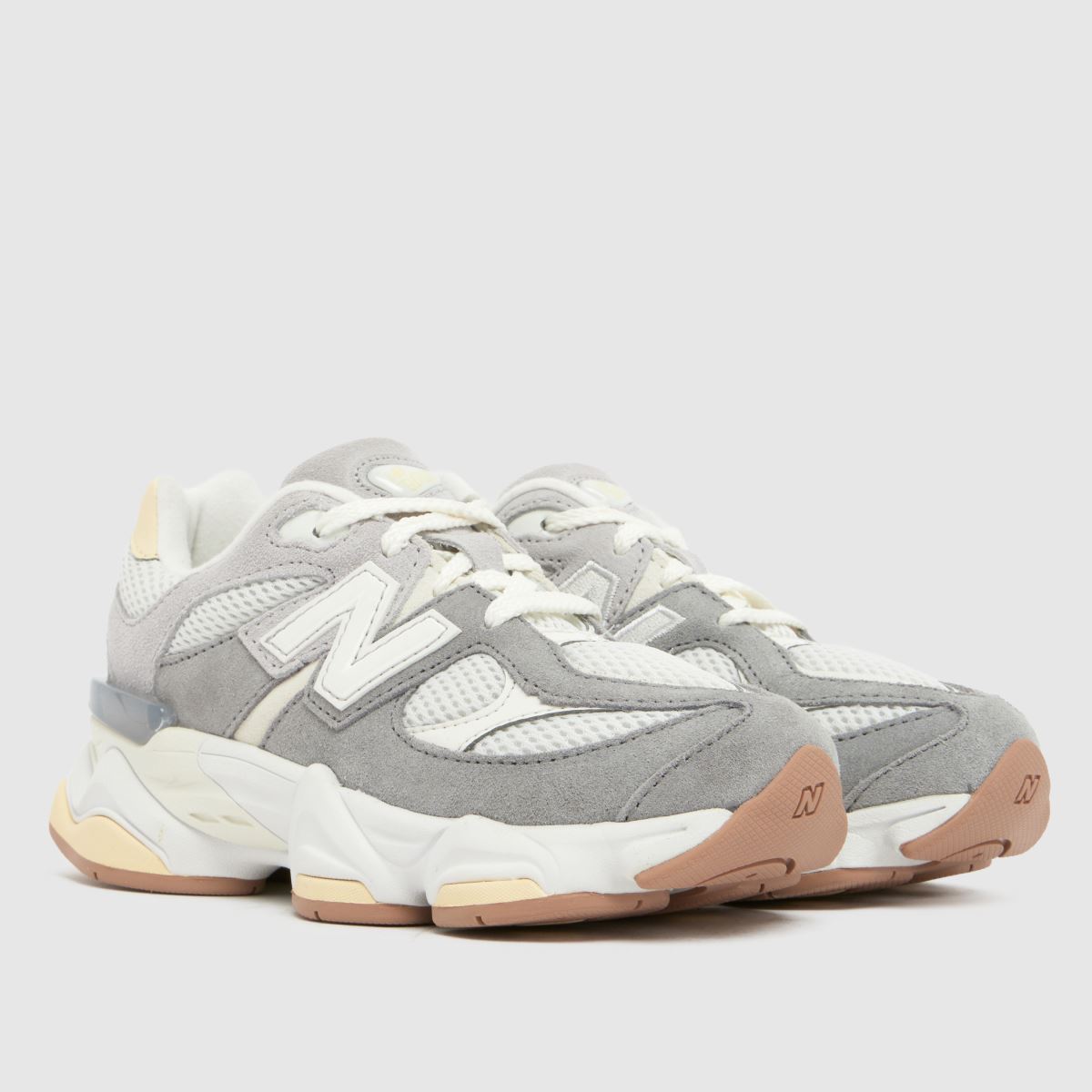 New Balance 9060 Junior in Grey Multi New Balance 9060 1