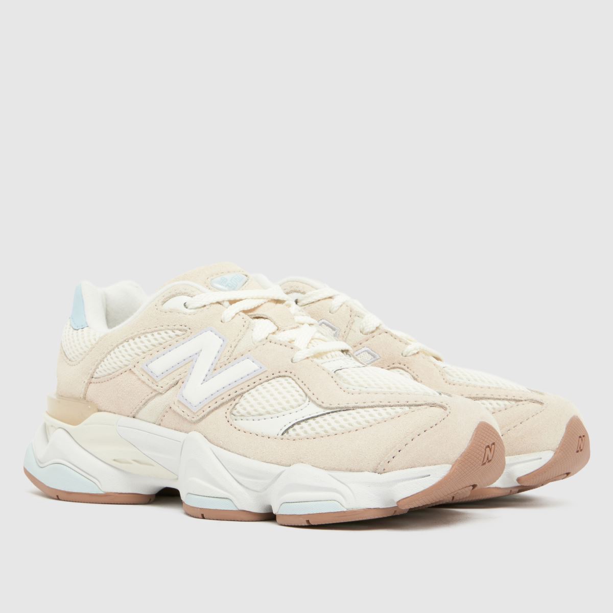 New Balance 9060 Junior in Beige Multi New Balance 9060 1