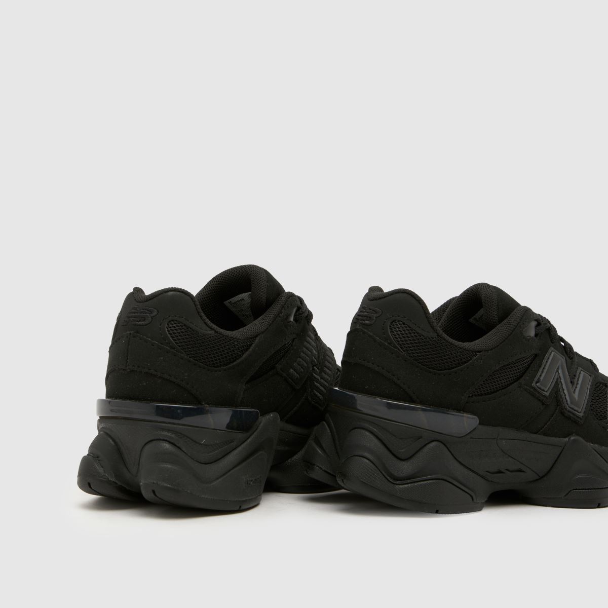 New Balance 9060 Junior in Black New Balance 9060 7