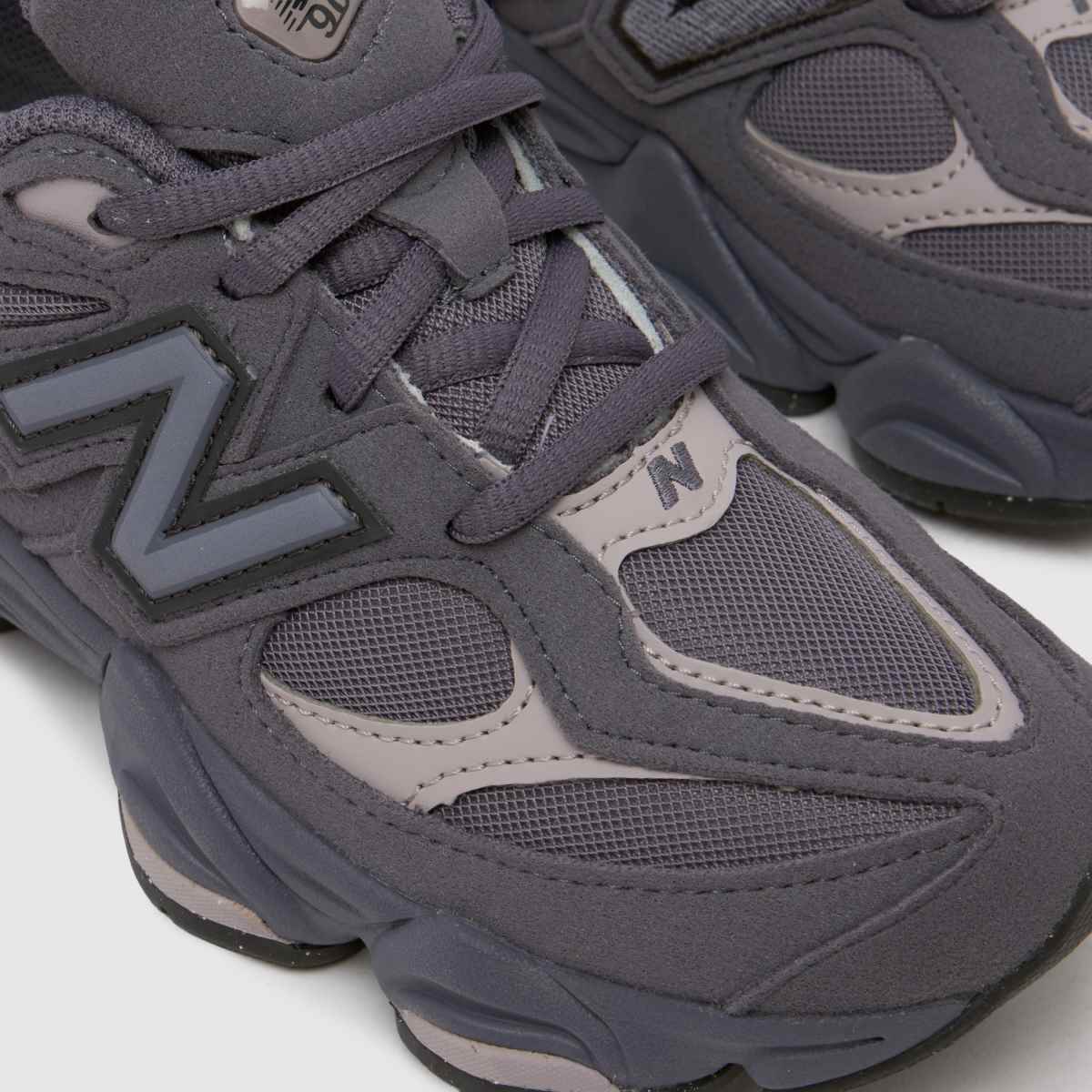 New Balance 9060 Junior in Dark Grey New Balance 9060 4