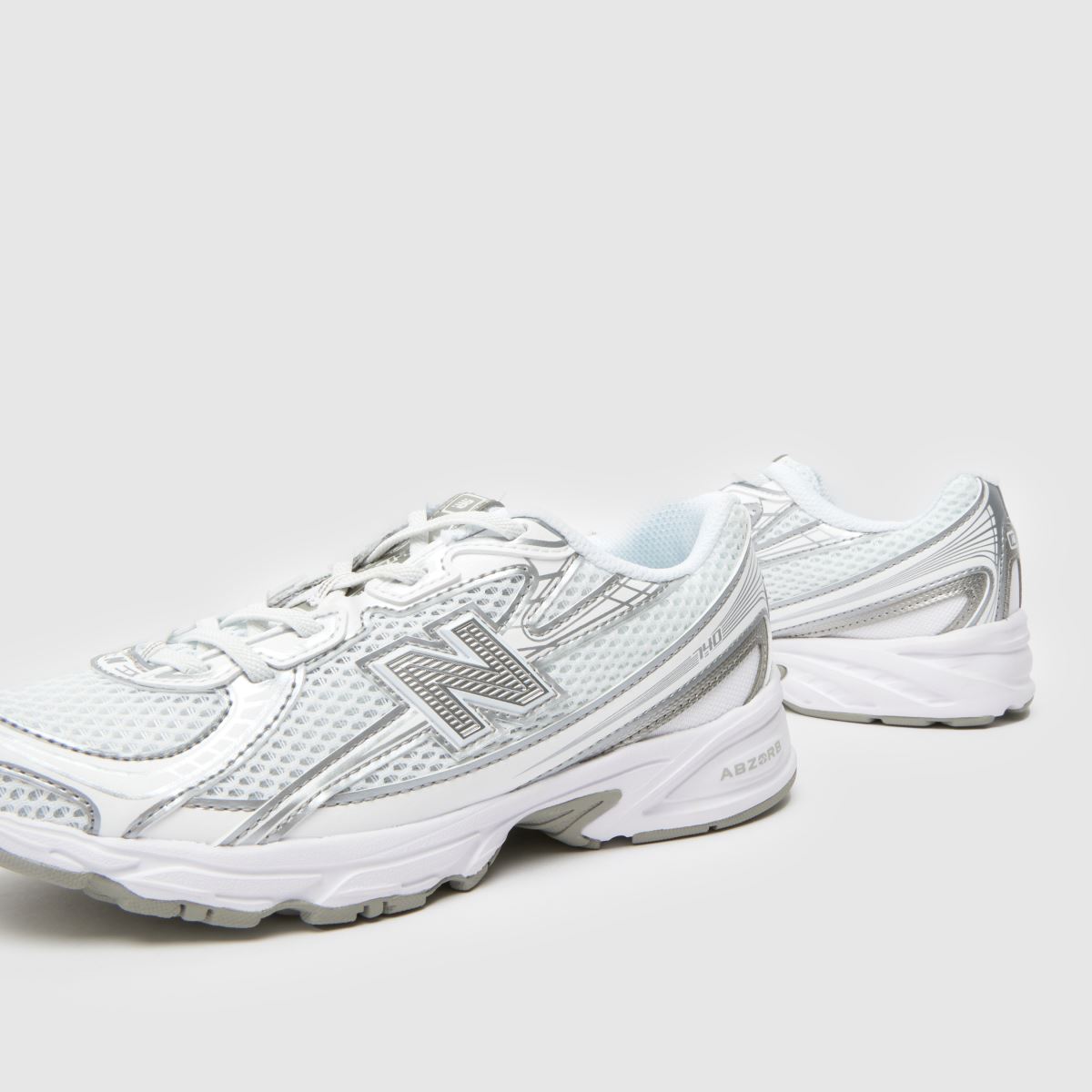 New Balance 740 Junior in White New Balance 740 7