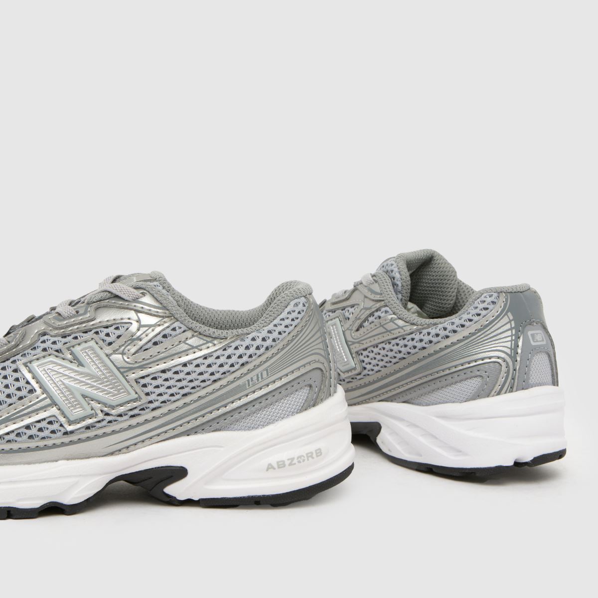 New Balance 740 Junior in Silver New Balance 740 7