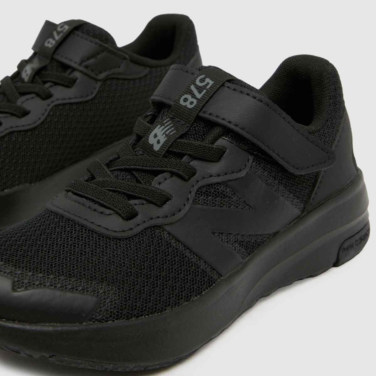 New Balance 578 Junior in Black New Balance 578 4