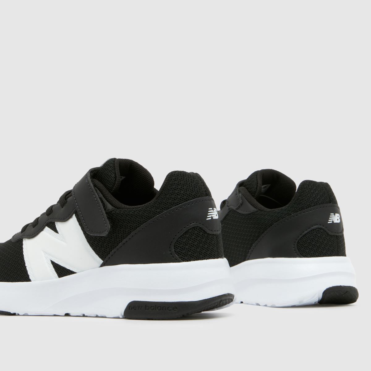 New Balance 578 Junior in Black & White New Balance 578 7