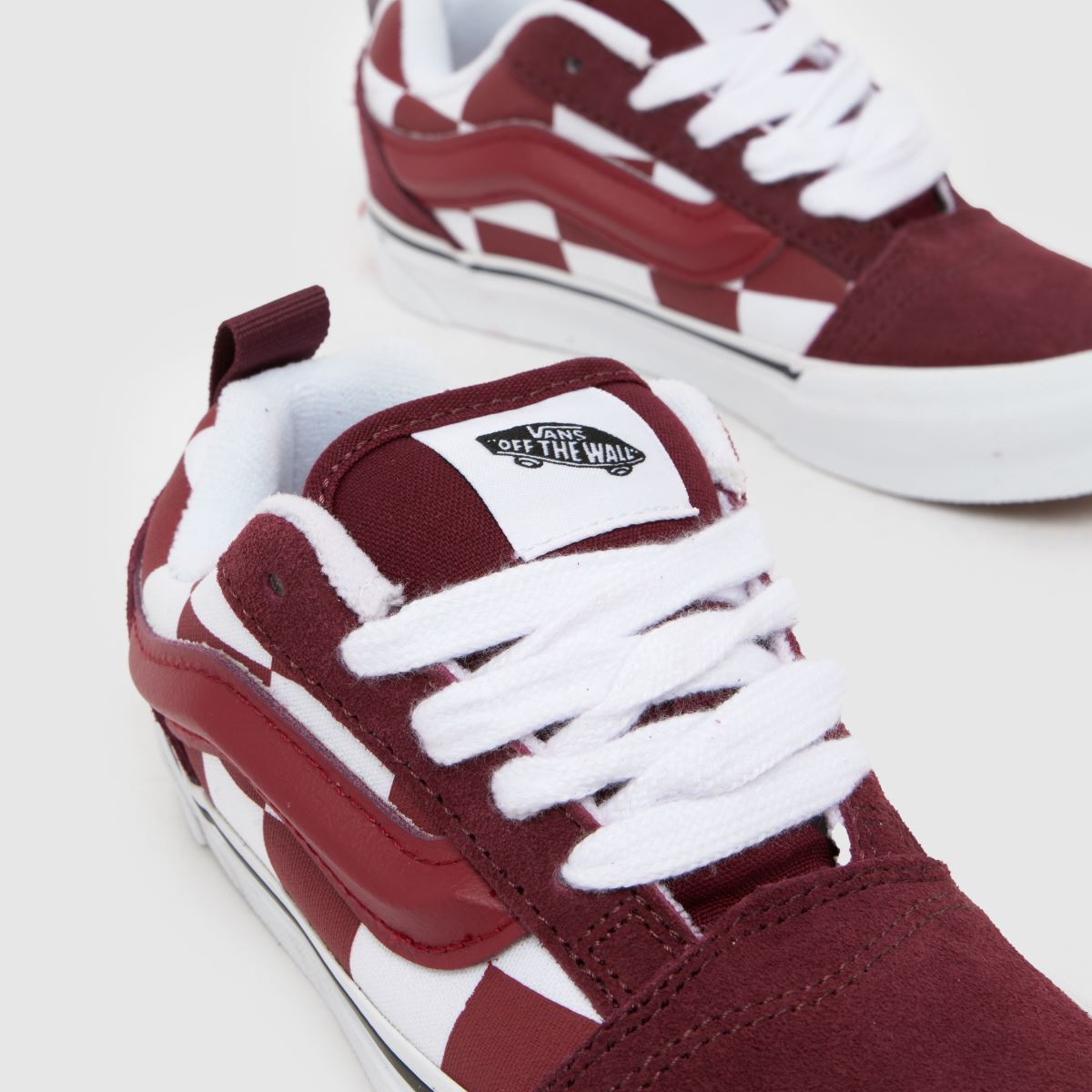 Vans Knu Skool Junior in White & Burgundy Vans Knu Skool 4