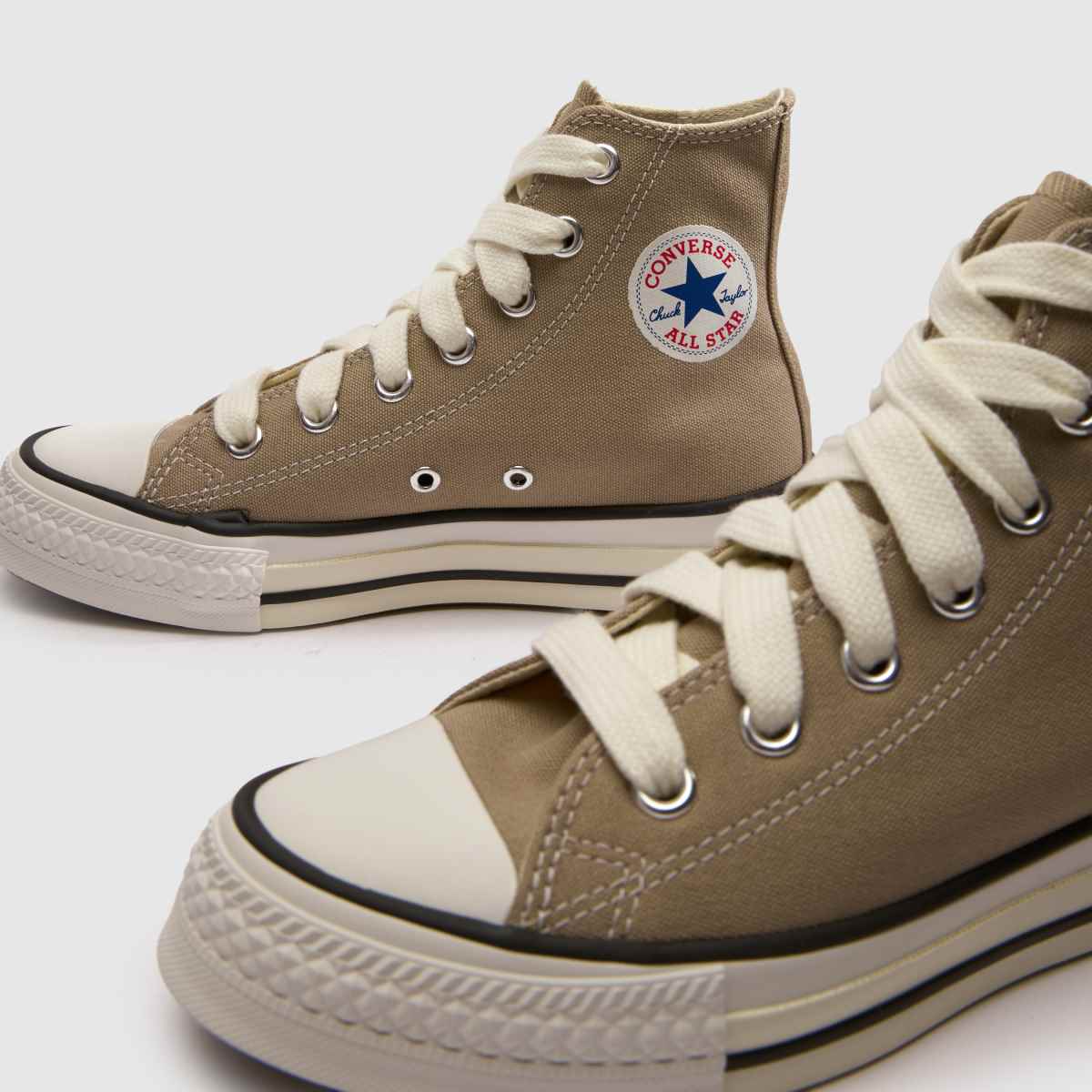 Converse Chuck Taylor Throwback Hi Youth in Beige Converse Chuck Taylor Throwback Hi 7