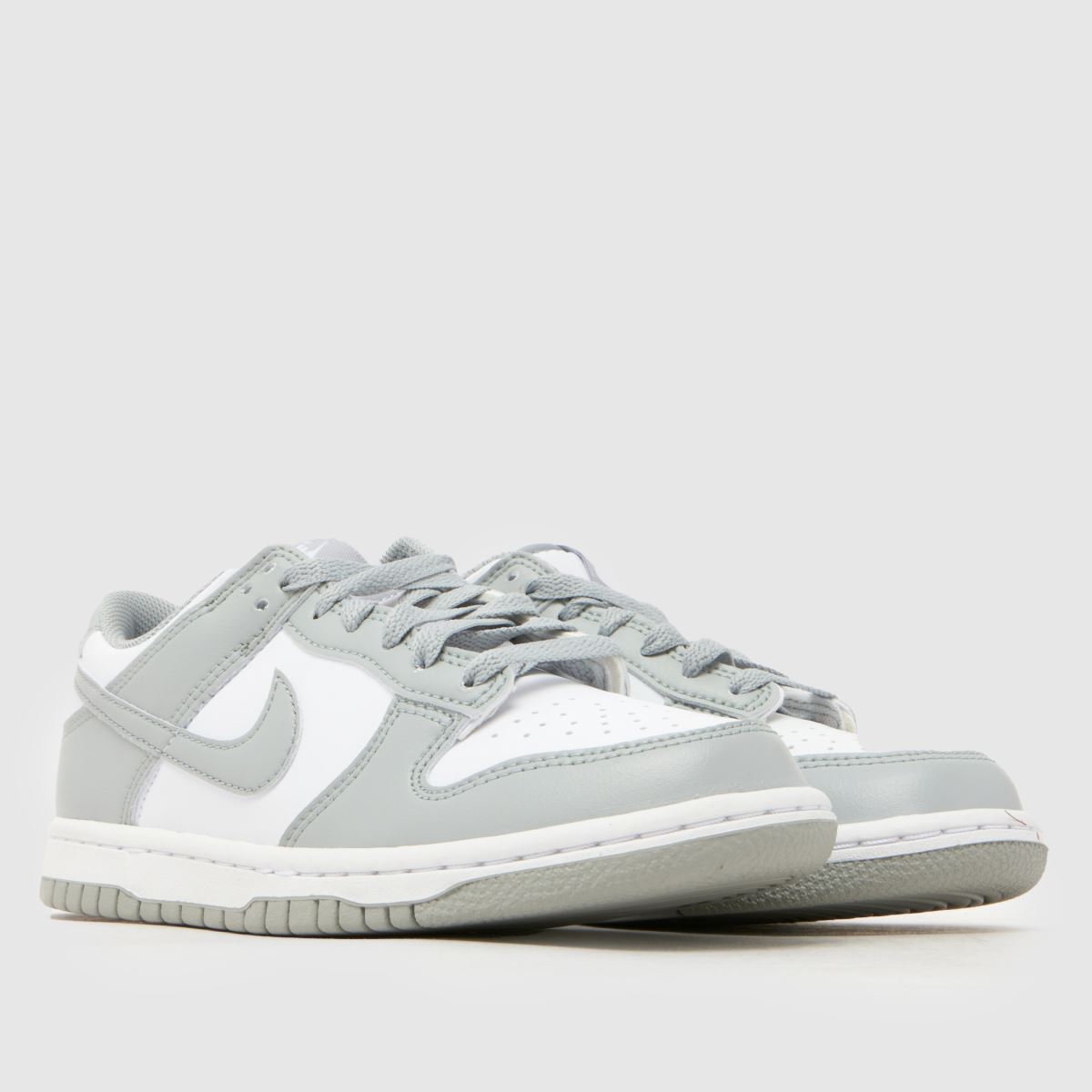 Nike Dunk Low Youth in White & grey Nike Dunk Low 1