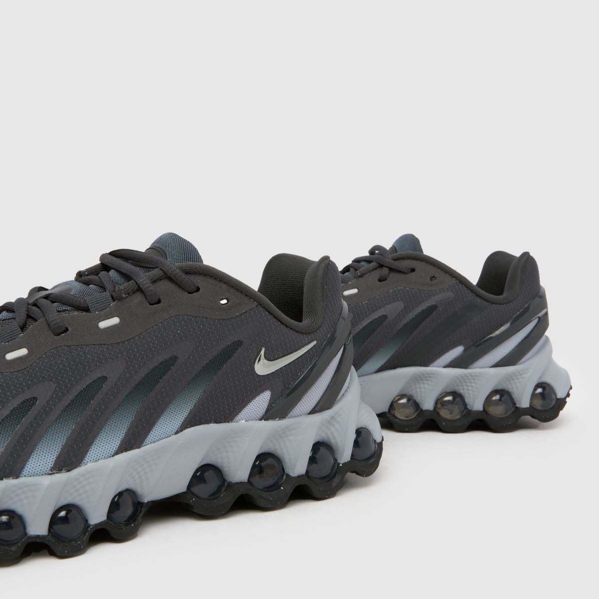 Nike Air Max DN8 Youth in Dark Grey Nike Air Max DN8 7