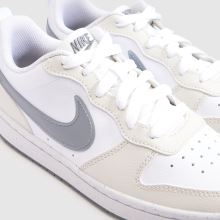 Nike Court Borough Youth in White & grey Nike Court Borough,3 of 4