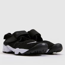 Nike Rift Youth in Black & White Nike Rift,2 of 4
