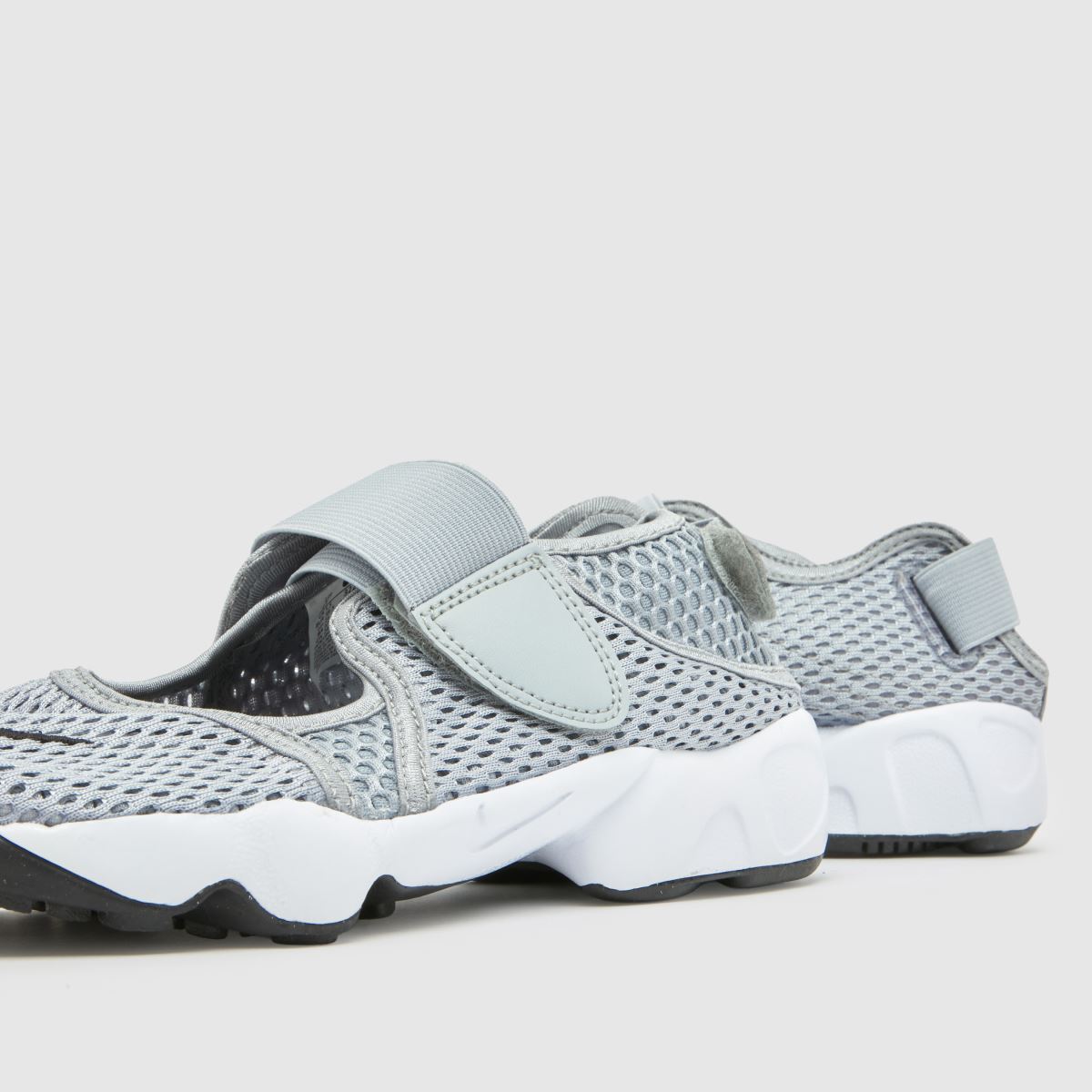 Nike Rift Youth in Grey Nike Rift 4