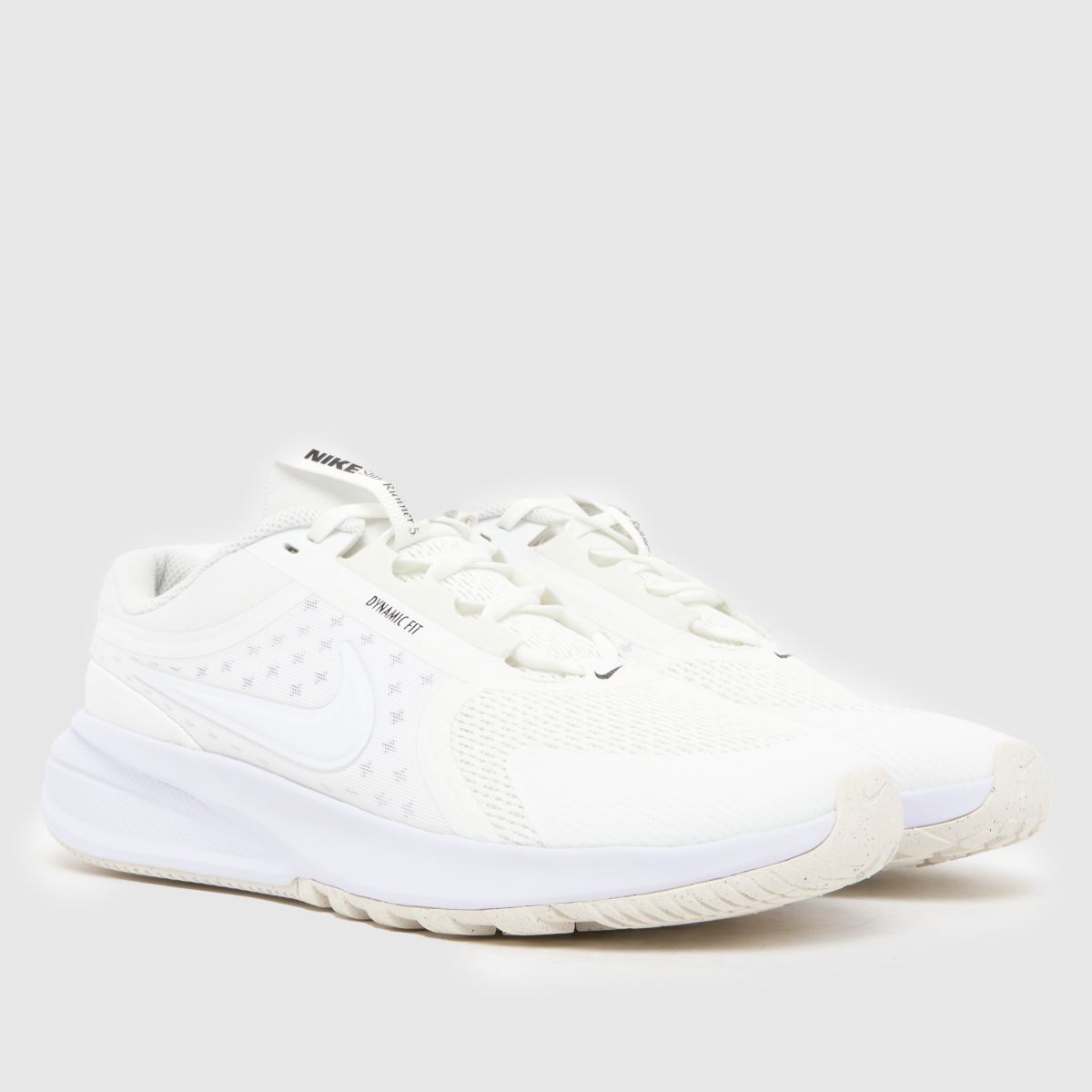 Nike Star Runner 5 Youth in White Nike Star Runner 5 1