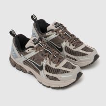 Nike Vomero 5,3 of 4