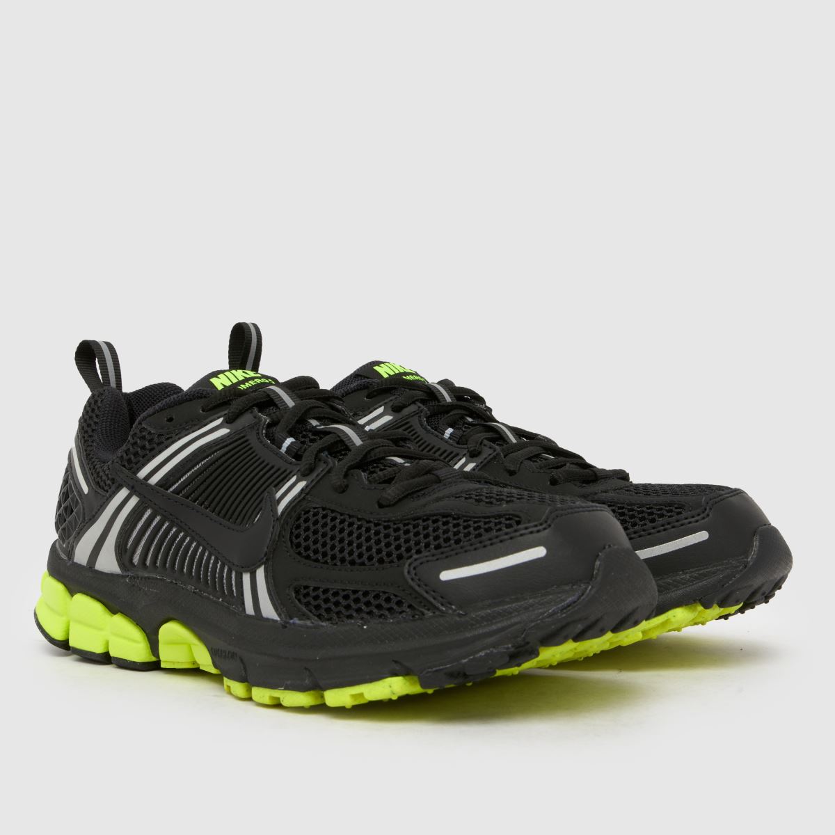 Nike Vomero 5 Youth in Black & Green Nike Vomero 5 1