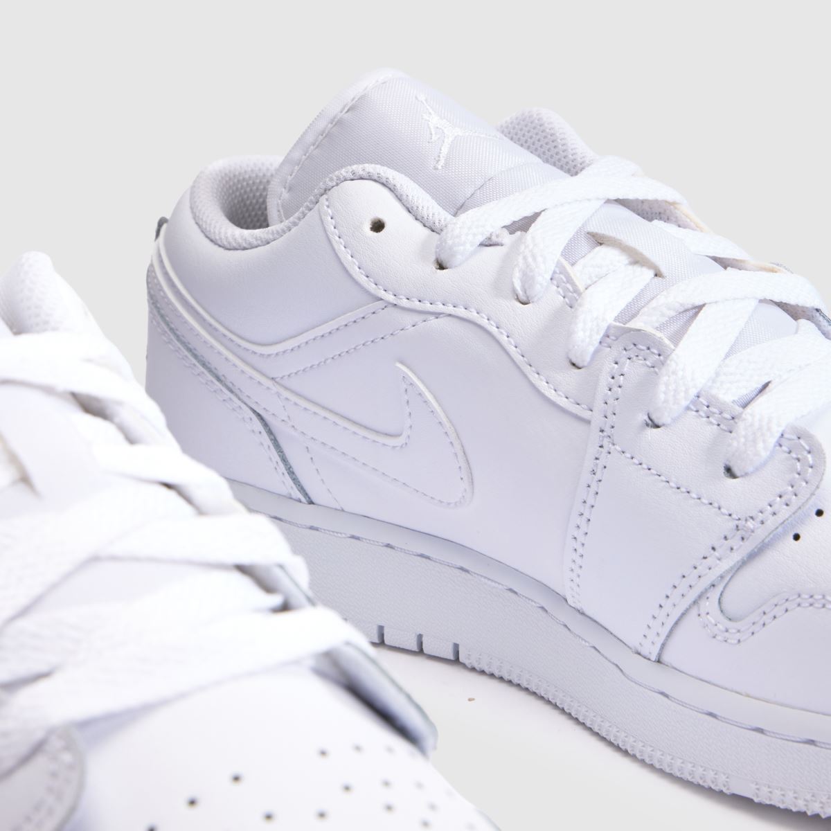 Nike Jordan Air 1 Low Youth in White Nike Jordan Air 1 Low 4