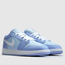Nike Jordan Air 1 Low Youth in Pale Blue Nike Jordan Air 1 Low,2 of 4