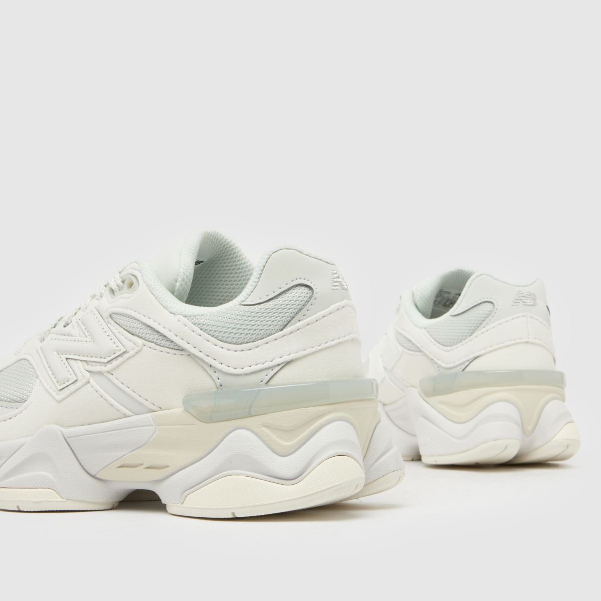 New Balance 9060 Youth in Off-White New Balance 9060 7