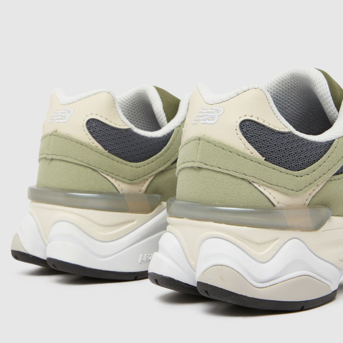 New Balance 9060 Youth in Green Multi New Balance 9060 4