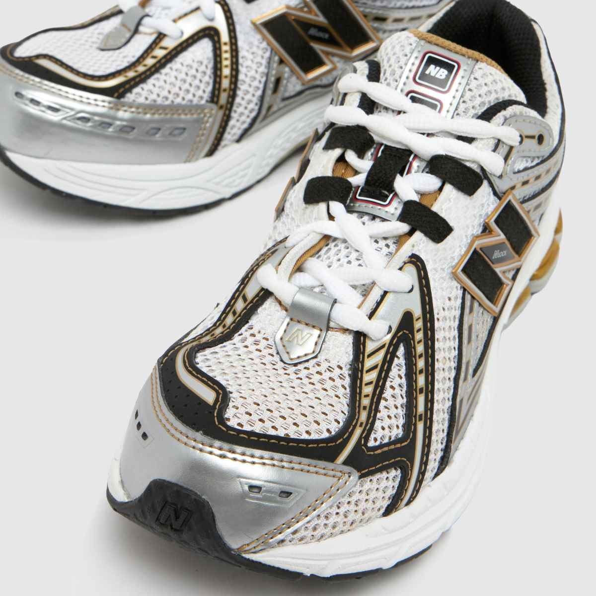 New Balance 1906 Youth in White & Gold New Balance 1906 7